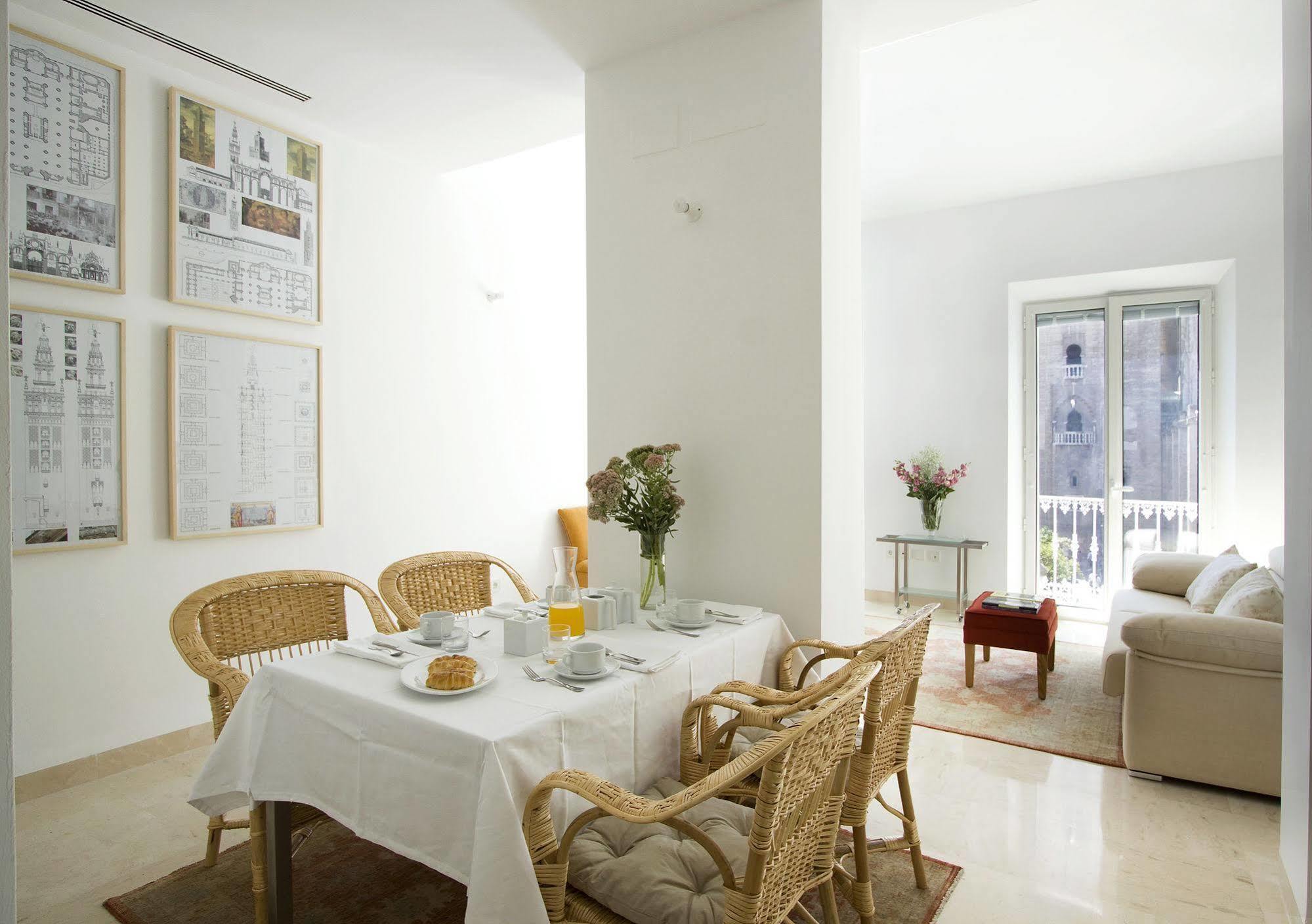 Apartamentos Alemanes Gradas Luxury Séville Extérieur photo